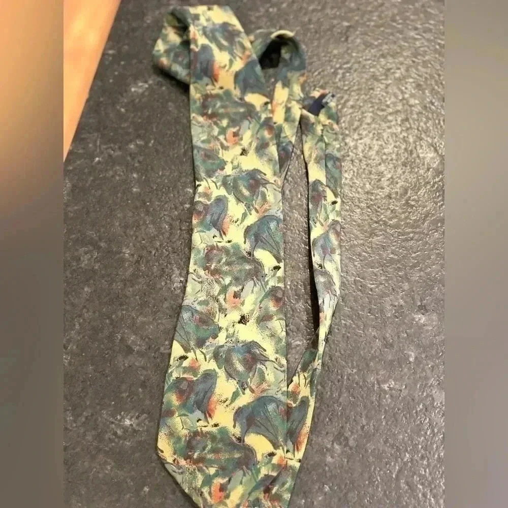 100% Silk Tie TRE
